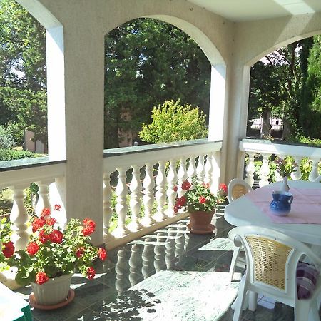 Valeriana Apartment พูลา ภายนอก รูปภาพ