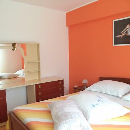 Valeriana Apartment พูลา ภายนอก รูปภาพ